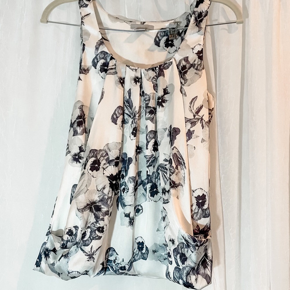 H&M Sleeveless Black White Bubble Hem Top